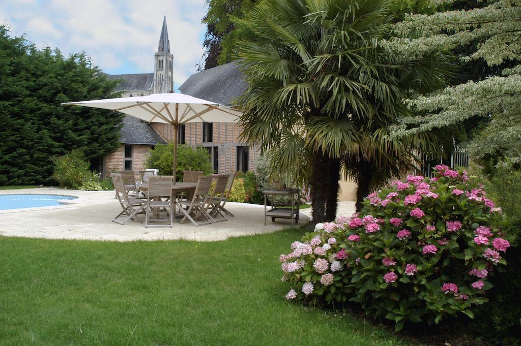 La Demeure De L'Ile Bed and Breakfast Craon  Buitenkant foto