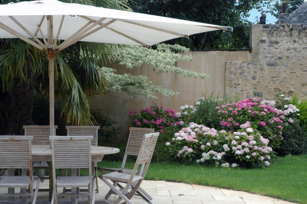 La Demeure De L'Ile Bed and Breakfast Craon  Buitenkant foto