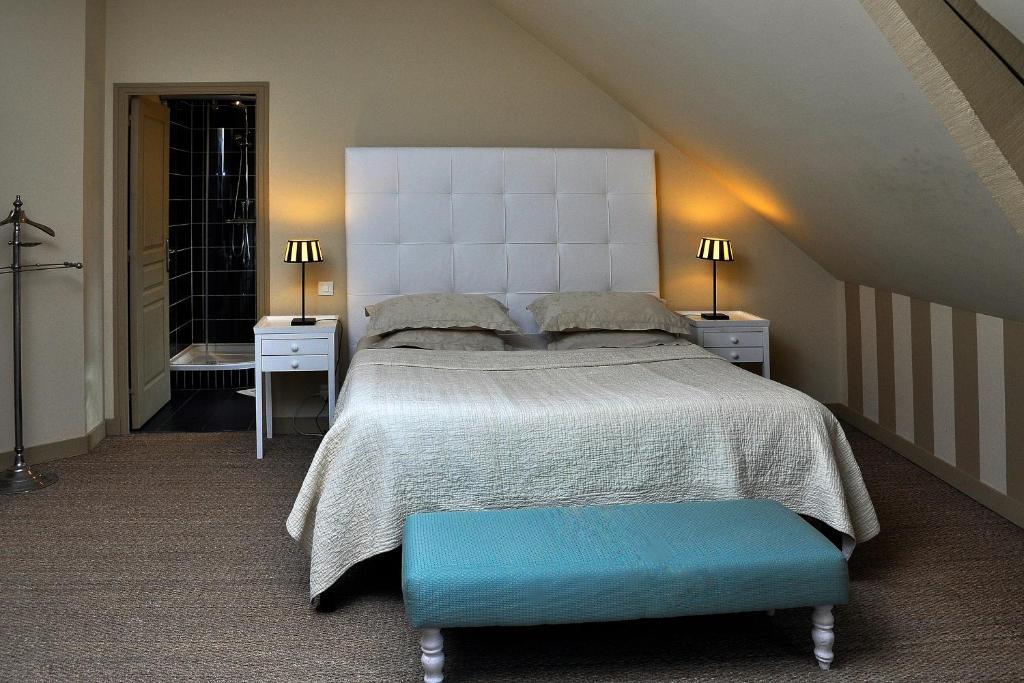 La Demeure De L'Ile Bed and Breakfast Craon  Kamer foto