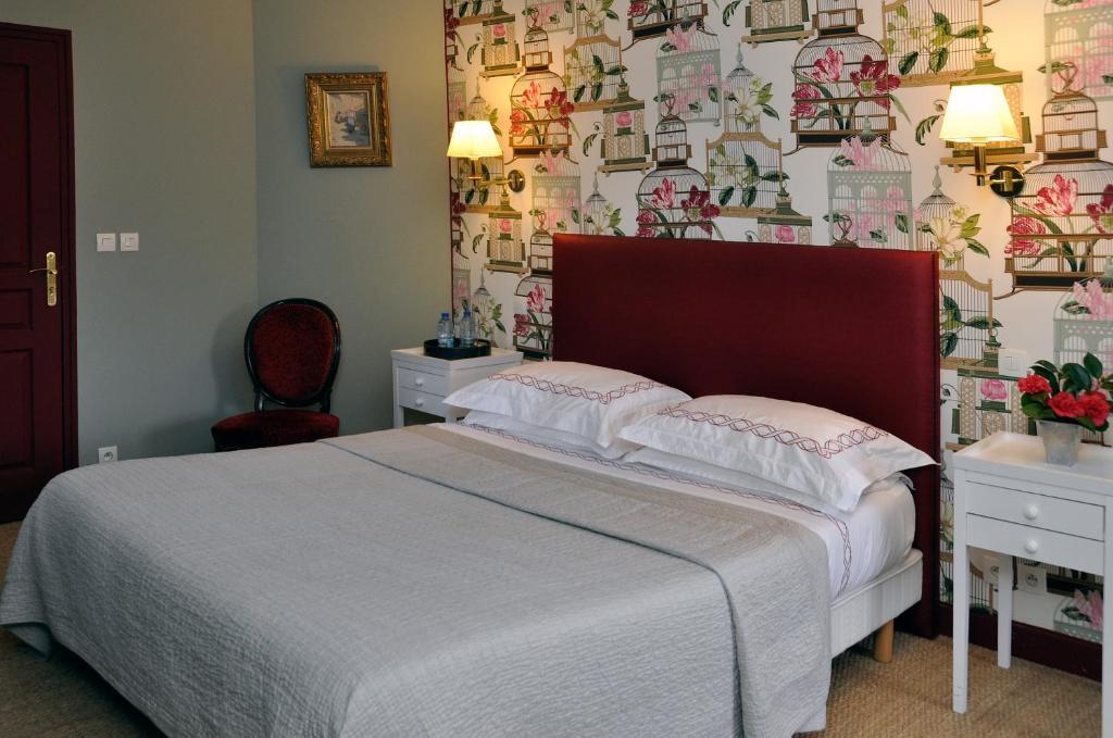 La Demeure De L'Ile Bed and Breakfast Craon  Kamer foto